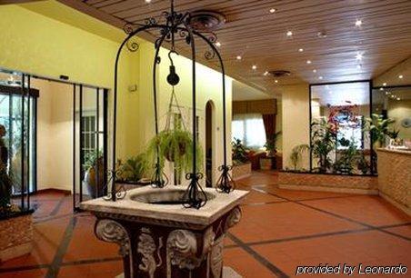 Hotel Castello Artemide Congressi 4*
