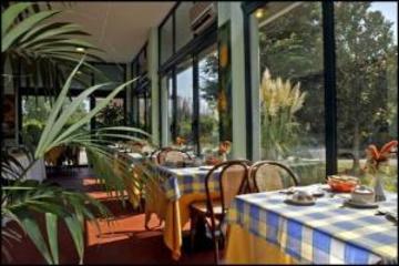 Castello Artemide Congressi Hotel 4*